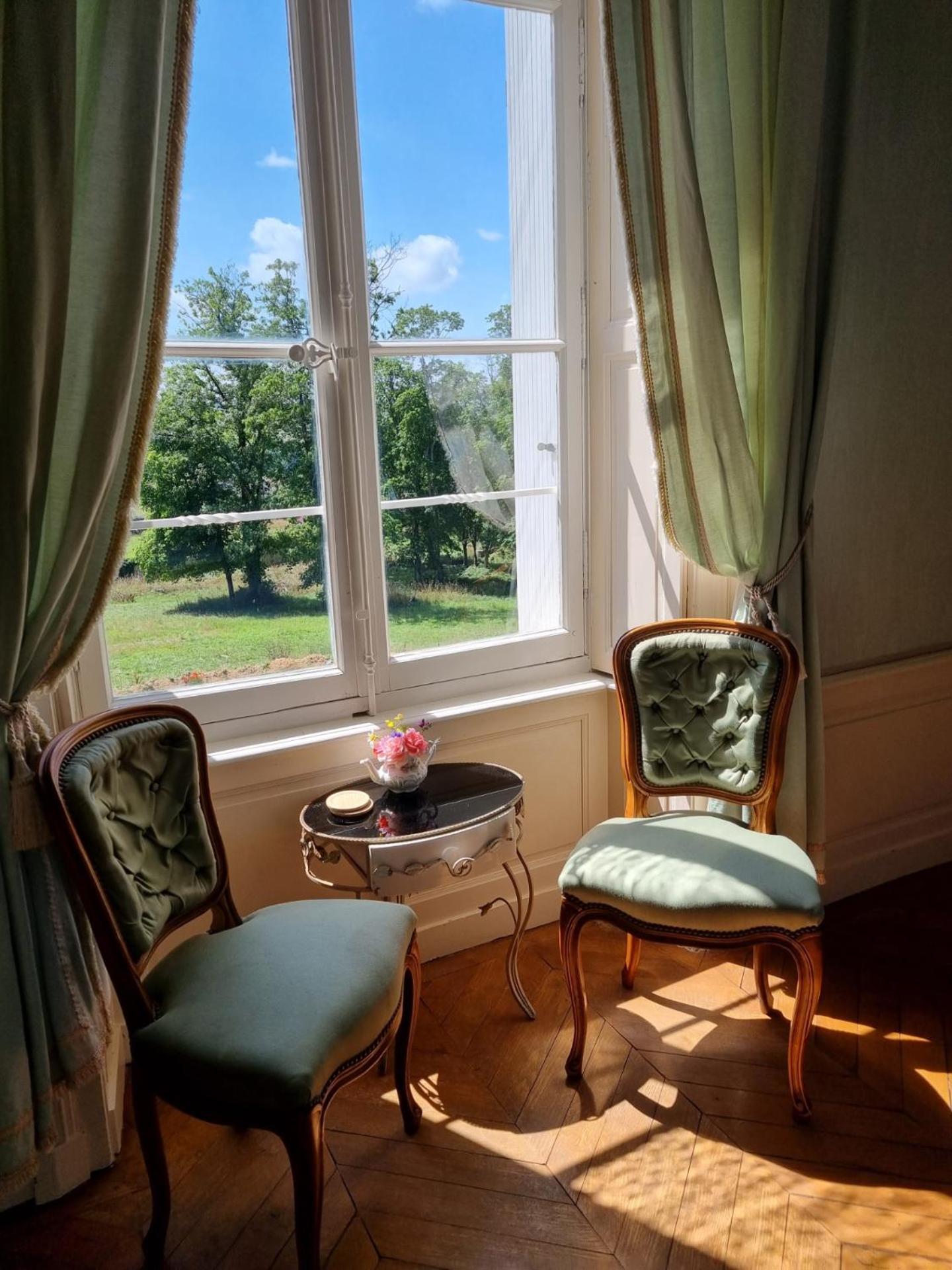 Chateau Le Plessis Semelay Phòng bức ảnh